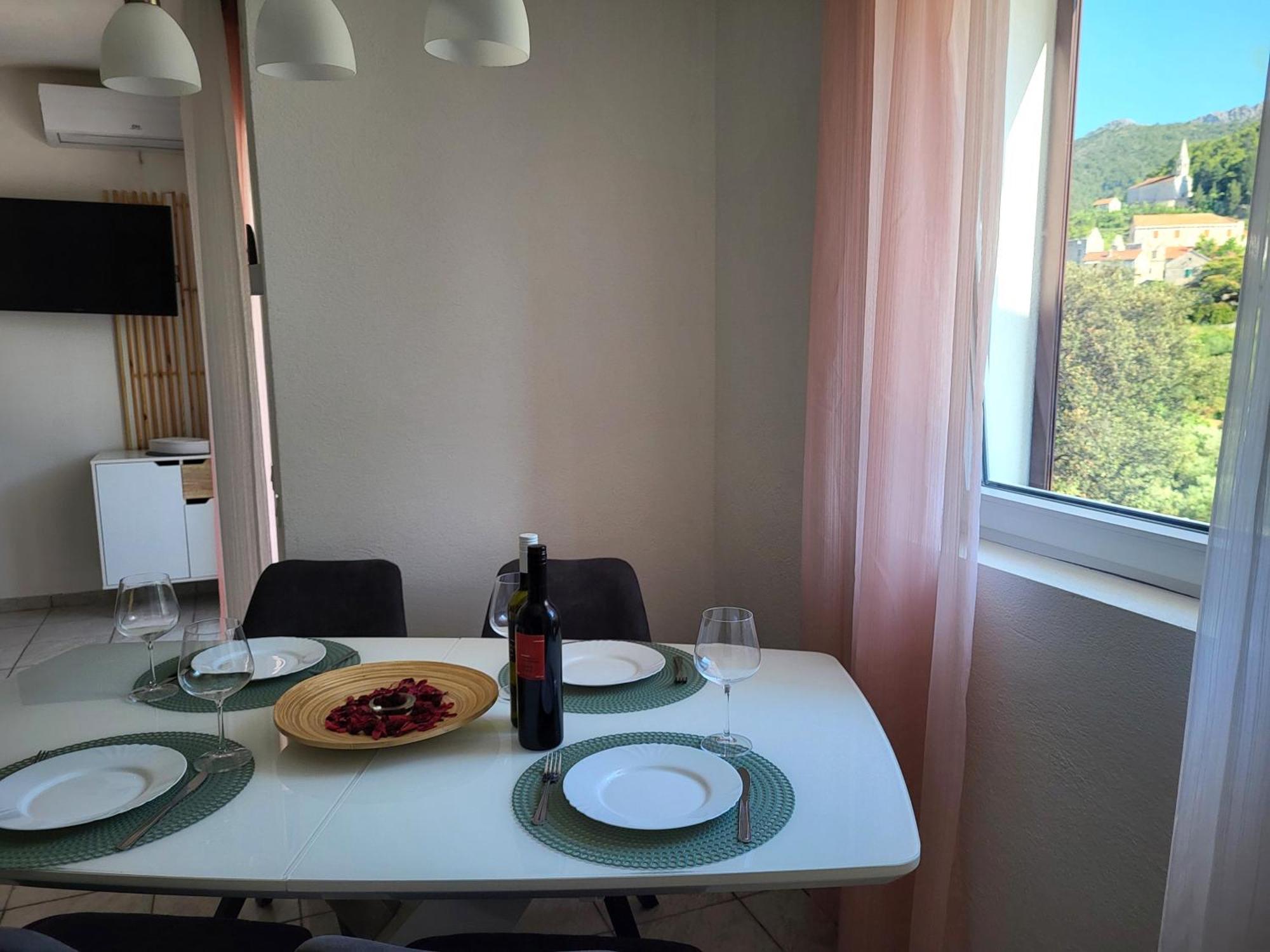 Apartments Pitve Jelsa  Exterior photo